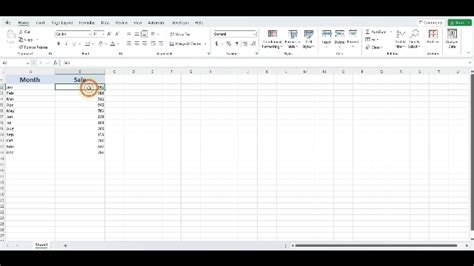 Screenshot di un foglio di calcolo Excel per l'asta del fantacalcio, con colonne per nome giocatore, squadra, ruolo, prezzo e crediti rimanenti.