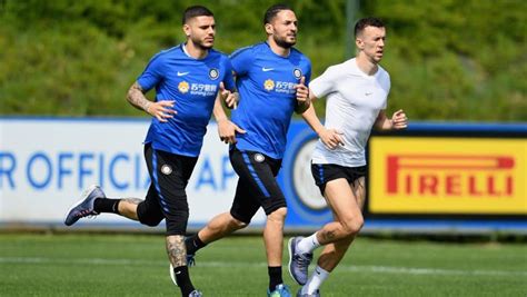 Allenamento Inter con Icardi e Perisic