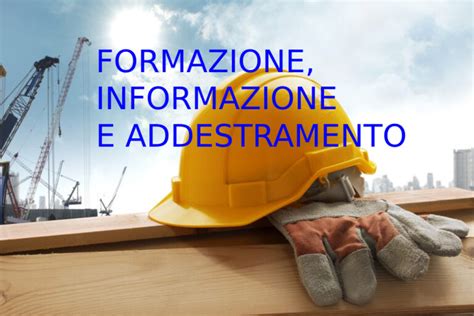 Schema che illustra la differenza tra formazione tecnica e formazione emotiva per arbitri