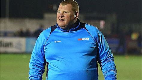 Wayne Shaw con la maglia del Sutton United