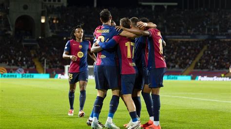 Jugadores del FC Barcelona celebrando un gol