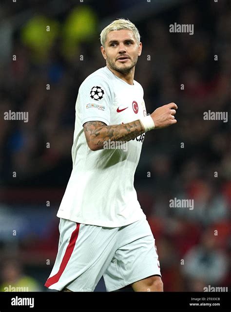Mauro Icardi durante una partita di Champions League