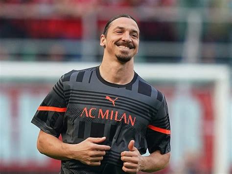 Zlatan Ibrahimovic che sorride