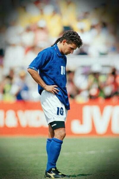 Harry Kane sconsolato dopo aver sbagliato un rigore