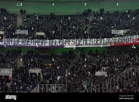 Striscione con la scritta 