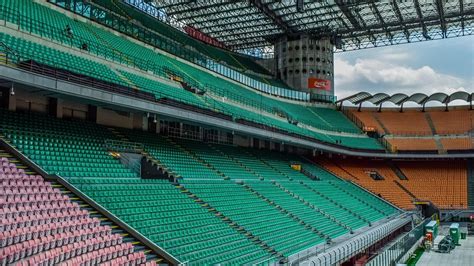 Stadio Giuseppe Meazza durante un derby d'Italia