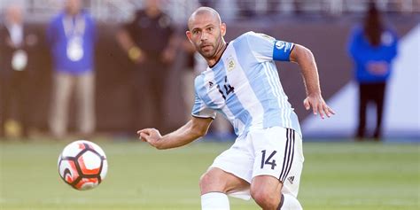 Javier Mascherano in azione con la nazionale argentina