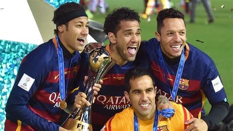 Javier Mascherano con i trofei vinti con il Barcellona