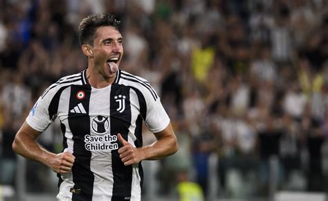 Foto di Andrea Cambiaso durante una partita della Juventus