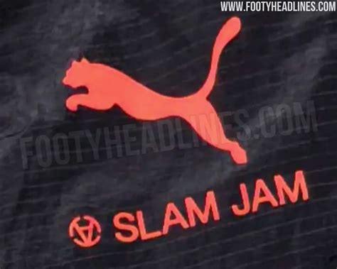 Logo Puma x Slam Jam sulla maglia del Milan