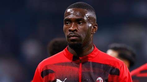 Fikayo Tomori durante un'intervista