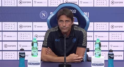 Antonio Conte in conferenza stampa
