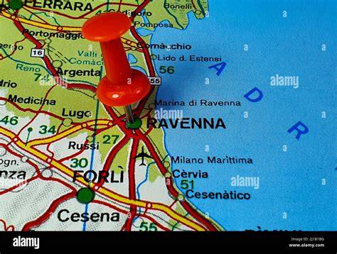 Mappa Italia con evidenziate Fermo e Ravenna