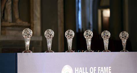 Ronaldo durante la premiazione della Hall of Fame del calcio italiano