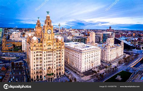 Royal Liver Building con vista dall'alto