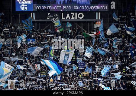Tifosi laziali allo stadio Olimpico