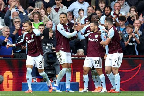 Aston Villa festeggia la vittoria del campionato 1980-81