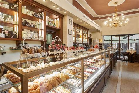 Interno accogliente del Bar Pasticceria Viganò