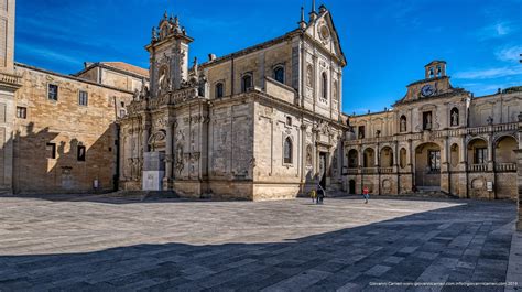 Facciata barocca del Duomo di Lecce