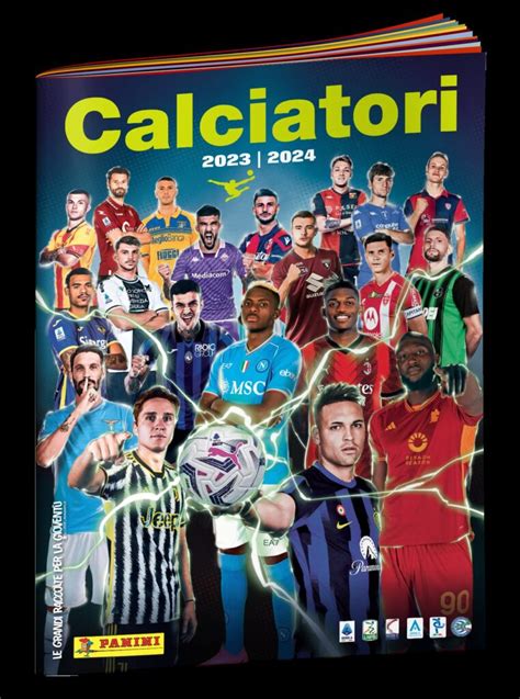 Copertina album Panini con giocatori esultanti