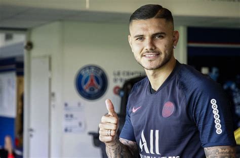 Mauro Icardi in allenamento con il PSG