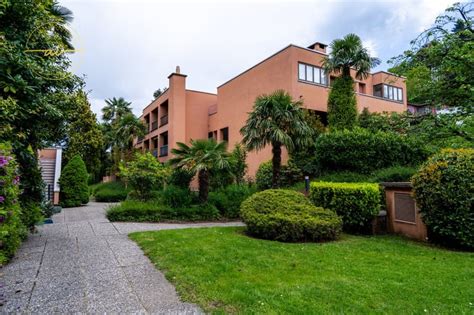 Rendering di un appartamento moderno a Monza con finiture di pregio