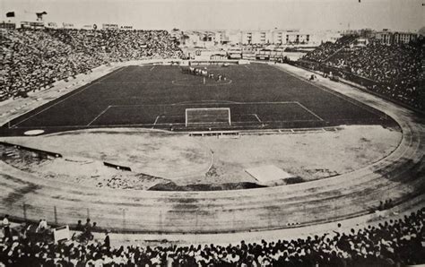 Stadio Amsicora gremito di tifosi