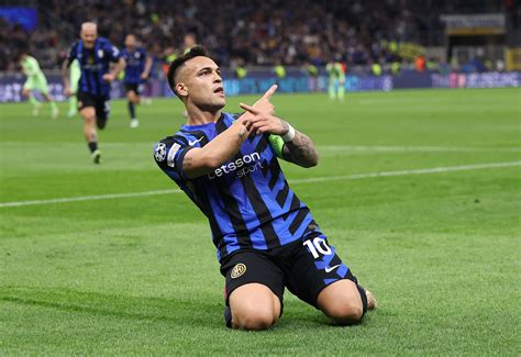 Lautaro Martinez e Mauro Icardi che si allenano insieme
