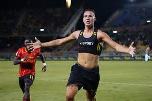 Francesco Camarda esulta dopo un gol