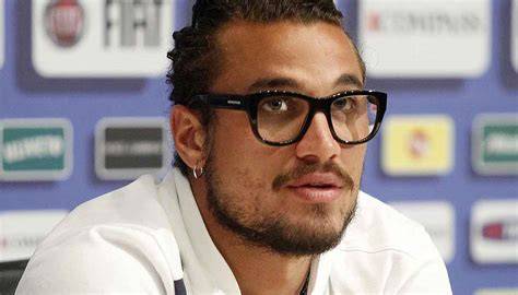Daniel Osvaldo con diverse maglie di club