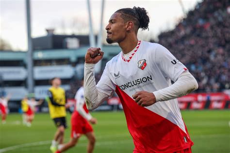 Sebastien Haller che esulta