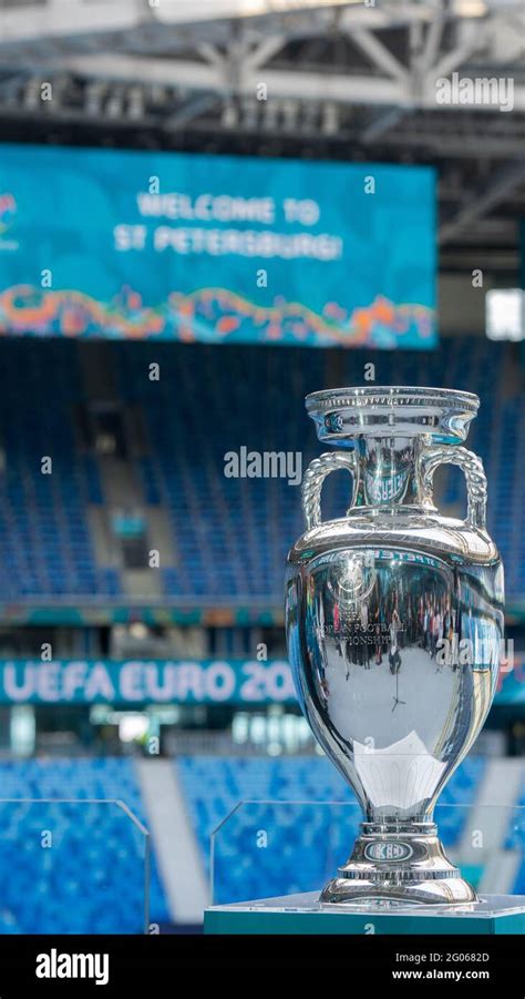 Immagine di una Coppa del Campionato di calcio giovanile