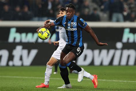 Emiliano Rigoni in azione con la maglia dell'Atalanta