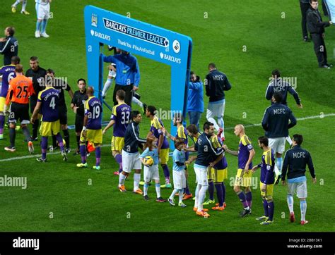 Squadre di calcio che si affrontano