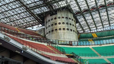 Dettaglio architettonico delle torri di San Siro