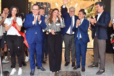 Interno del nuovo Macron Store di Udine