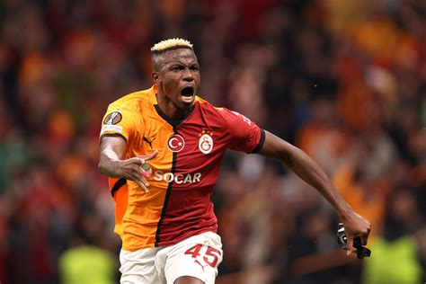 Victor Osimhen con la maglia del Galatasaray
