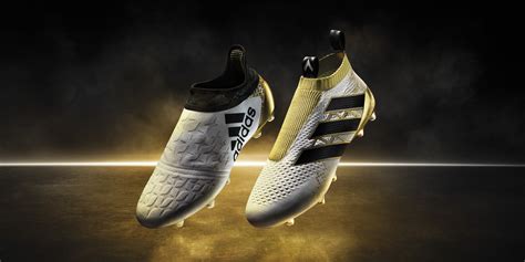 Scarpe da calcio Adidas con tecnologia PRIMEKNIT