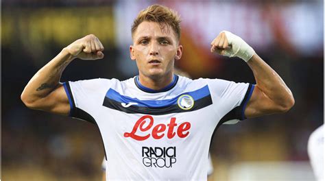 Foto di Mateo Retegui in azione