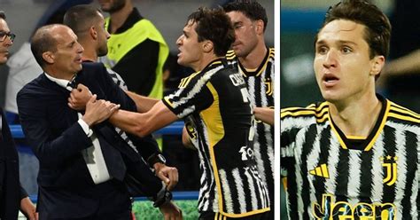 Il momento del gol di Chiesa