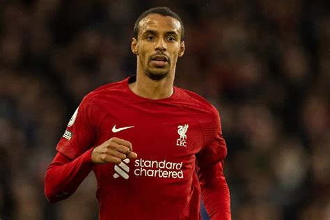 Joël Matip festeggia il gol