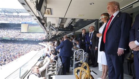 Donald Trump allo stadio Metlife