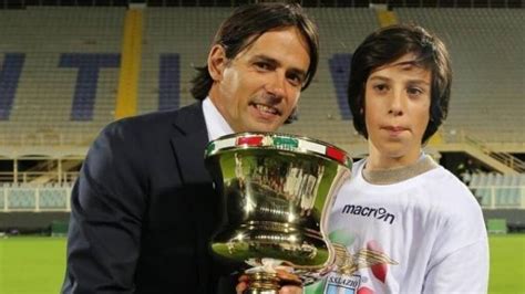 Simone Inzaghi festeggia con il figlio
