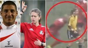 Maria Beatrice Benvenuti mentre arbitra una partita di rugby