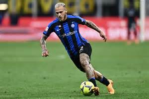 Federico Dimarco in azione con la maglia dell'Inter