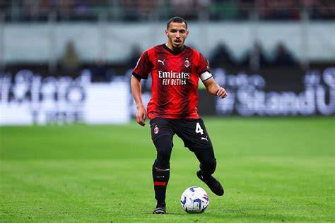 Ismaël Bennacer in azione