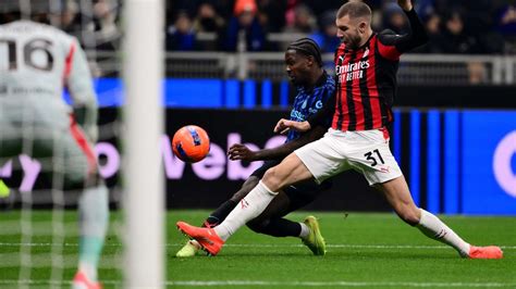 Contatto tra giocatori in area di rigore