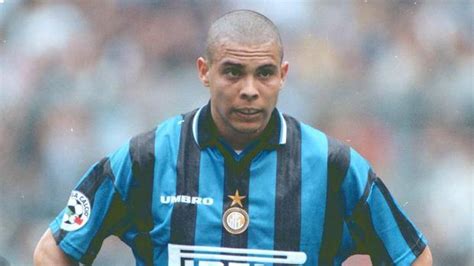 Ronaldo con la maglia dell'Inter