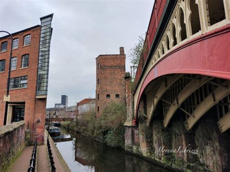Canali e architettura industriale a Castlefield
