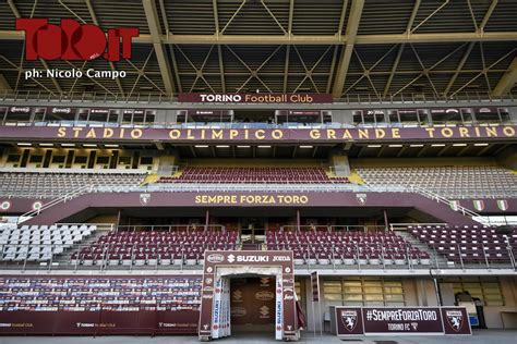 Erin O'Neill in tribuna allo stadio